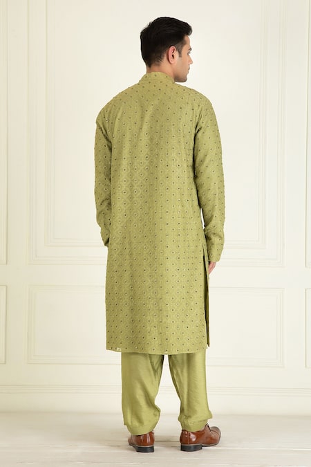 Priyanka Jain Thread & Sequin Embroidered Kurta Set 