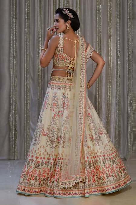 Archana Kochhar Embroidered Floral Mughal Lehenga Set 