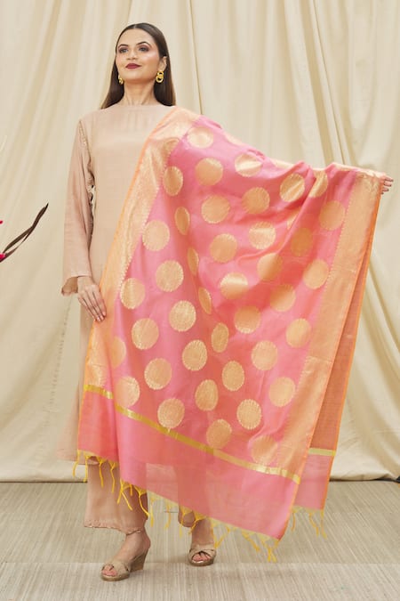 Naintara Bajaj Floral Woven Pink Dupatta 