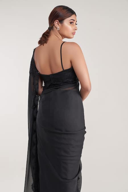 Shop Pooja Bagaria Black , Silk Lace Sweetheart Neck Border Saree With Blouse at Aza Fashions Shop_Pooja Bagaria_Black , Silk Lace Sweetheart Neck Border Saree With Blouse _at_Aza_Fashions