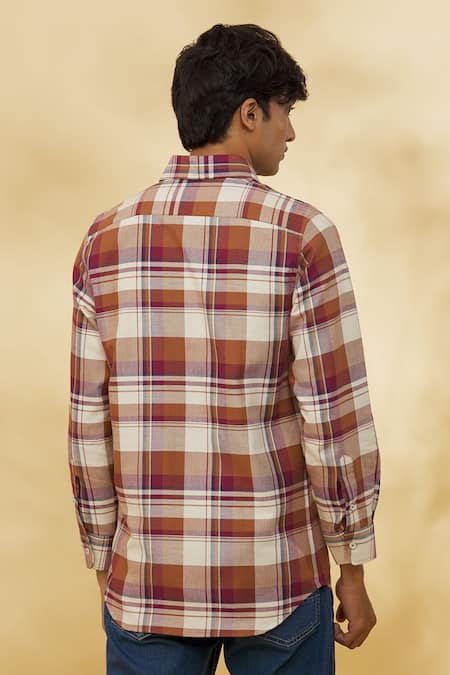 The MeN'S Kompany Checkered Print Cotton Shirt 