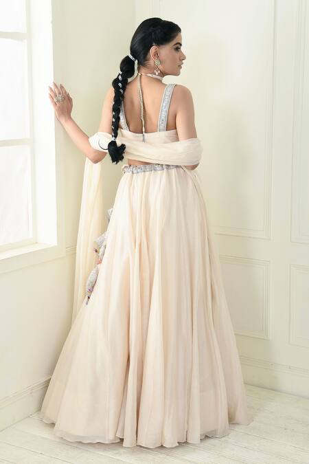 Shop SONIA BADERIA White Chanderi Embroidered Mirror Sweetheart Neck Blouse Lehenga Set at Aza Fashions Shop_SONIA BADERIA_White Chanderi Embroidered Mirror Sweetheart Neck Blouse Lehenga Set_at_Aza_Fashions