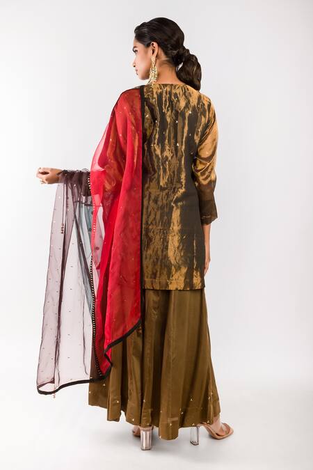 Shop Prahnaaya Dupatta Silk Organza, Kurta Handwoven Zari, Lining Soft Muslin, Set at Aza Fashions Shop_Prahnaaya_Dupatta Silk Organza, Kurta Handwoven Zari, Lining Soft Muslin, Set_at_Aza_Fashions