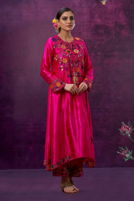 Shop Label Niti Bothra Pink Kora Silk Mughal Round Applique Kurta And Palazzo Set at Aza Fashions Shop_Label Niti Bothra_Pink Kora Silk Mughal Round Applique Kurta And Palazzo Set _at_Aza_Fashions