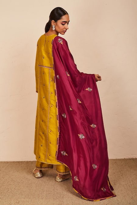 Sue Mue Raw Silk Embroidered Kurta Pant Set 