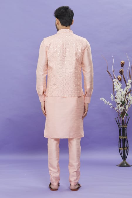 Shop Arihant Rai Sinha Peach Silk Embroidery Geometric Printed Bundi Kurta Set at Aza Fashions Shop_Arihant Rai Sinha_Peach Silk Embroidery Geometric Printed Bundi Kurta Set _at_Aza_Fashions