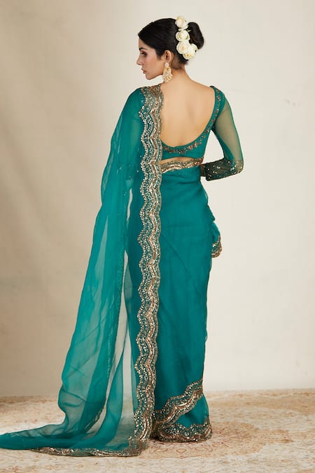 Astha Narang Scallop Border Saree With Blouse 