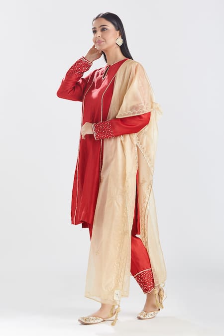 Shop Megha Bansal Red Organza, Chanderi Cut Dana, Surkh Runa Embroidered Kurta Set at Aza Fashions Shop_Megha Bansal_Red Organza, Chanderi Cut Dana, Surkh Runa Embroidered Kurta Set _at_Aza_Fashions