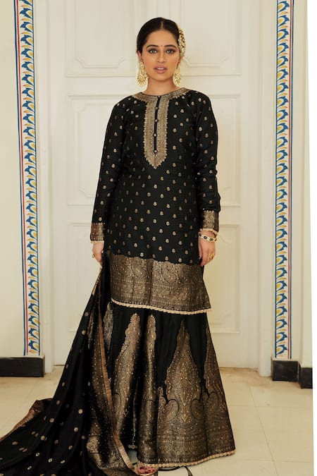 Shop_Safaa_Black Velvet Embroidery Round Neck The Rahma Blossom Woven Kurta Gharara Set _at_Aza_Fashions