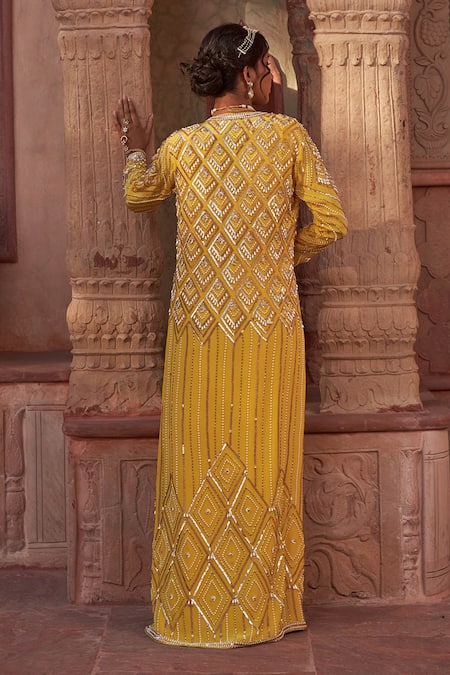 Nidhika Shekhar Subh Bela Pearl Embroidered Cape Saree Set 
