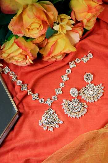 Buy_Ishhaara_Gold Plated Pearls, Diamonds Kundan Sheeshphool Jewellery Set _Online_at_Aza_Fashions
