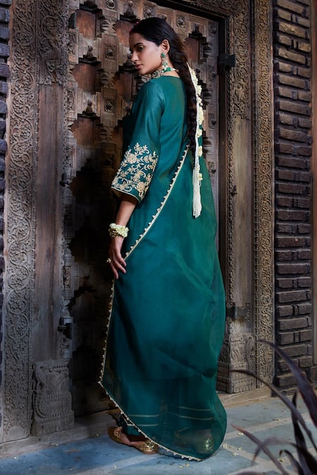 Shop Kritika Dawar Green Chanderi, Cotton, Organza, Silk Embroidery, Sequins Floral Kurta Set at Aza Fashions Shop_Kritika Dawar_Green Chanderi, Cotton, Organza, Silk Embroidery, Sequins Floral Kurta Set _at_Aza_Fashions