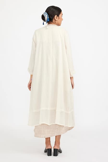 Shop JAYATI GOENKA White , Satin Embroidery Neckline Printed Dress With Robe Jacket at Aza Fashions Shop_JAYATI GOENKA_White , Satin Embroidery Neckline Printed Dress With Robe Jacket _at_Aza_Fashions