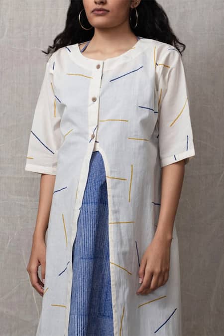 Shop Banana Labs Blue Cotton Sprinkle Round Neck Print Front Slit Kurta And Inner Set at Aza Fashions Shop_Banana Labs_Blue Cotton Sprinkle Round Neck Print Front Slit Kurta And Inner Set _at_Aza_Fashions