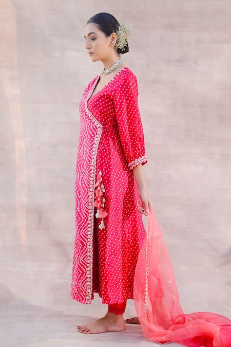 Shop Label Mansi Nagdev Red Chanderi Silk Mirrors, Sequins V-neck Falak Printed Angrakha Set at Aza Fashions Shop_Label Mansi Nagdev_Red Chanderi Silk Mirrors, Sequins V-neck Falak Printed Angrakha Set _at_Aza_Fashions