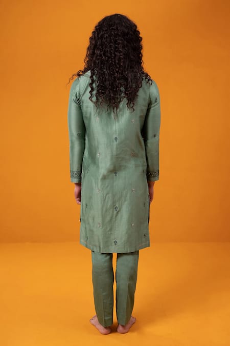 Shop Wabi Sabi By Anshum-Ritesh Green Chanderi Embroidery Kurta Set at Aza Fashions Shop_Wabi Sabi By Anshum-Ritesh_Green Chanderi Embroidery Kurta Set _at_Aza_Fashions