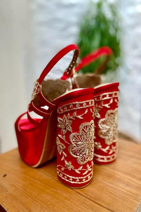 Tiesta_Red Cut Work, Embroidery Saeba Cutdana Embellished Block Heels _Online_at_Aza_Fashions