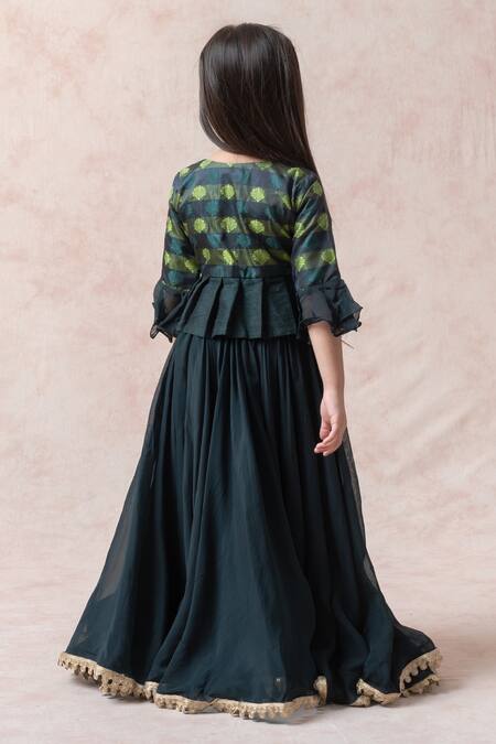 Shop Thetaa Green Silk, Viscose Lace Woven Floral Pattern Top Lehenga Set at Aza Fashions Shop_Thetaa_Green Silk, Viscose Lace Woven Floral Pattern Top Lehenga Set_at_Aza_Fashions