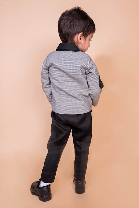 Shop Toplove Black Cotton, Taffeta Checkered Pattern Blazer at Aza Fashions Shop_Toplove_Black Cotton, Taffeta Checkered Pattern Blazer _at_Aza_Fashions