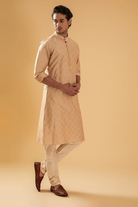 Raghavendra Rathore Blue Beige Raw Silk Embroidery Thread Checkered Pattern Kurta 