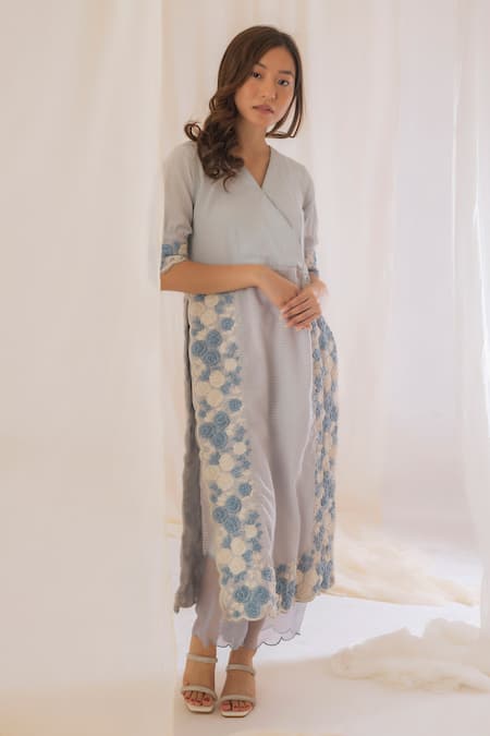 Vaani Beswal Stripe Pattern Kurta And Pant Set 