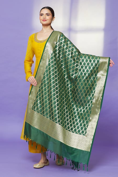 Shop Naintara Bajaj Green Brocade, Silk Zari, Fringe Botanic Pattern Banarasi Art Dupatta at Aza Fashions Shop_Naintara Bajaj_Green Brocade, Silk Zari, Fringe Botanic Pattern Banarasi Art Dupatta _at_Aza_Fashions