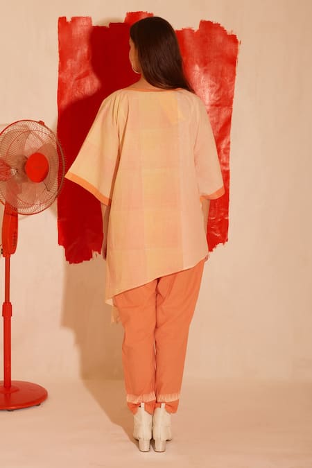 Shop Banana Labs Orange V-neck Hand Block Print Kaftan And Pant Set at Aza Fashions Shop_Banana Labs_Orange V-neck Hand Block Print Kaftan And Pant Set _at_Aza_Fashions