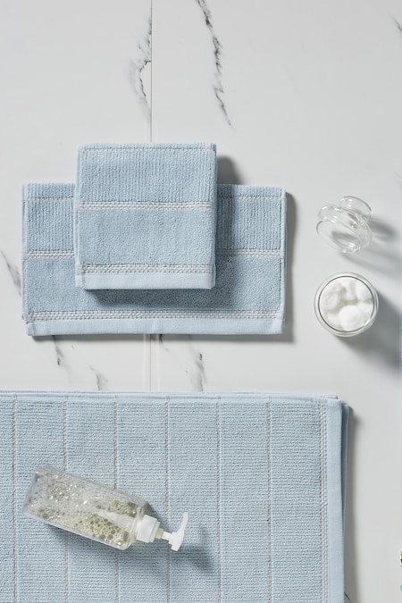 Geometric best sale towel set