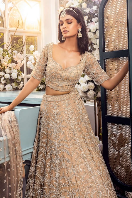 Buy Gold Organza Embellished Cutdana Leaf Metallic Bridal Lehenga Set For  Women by Kalighata Online at Aza Fashions.
