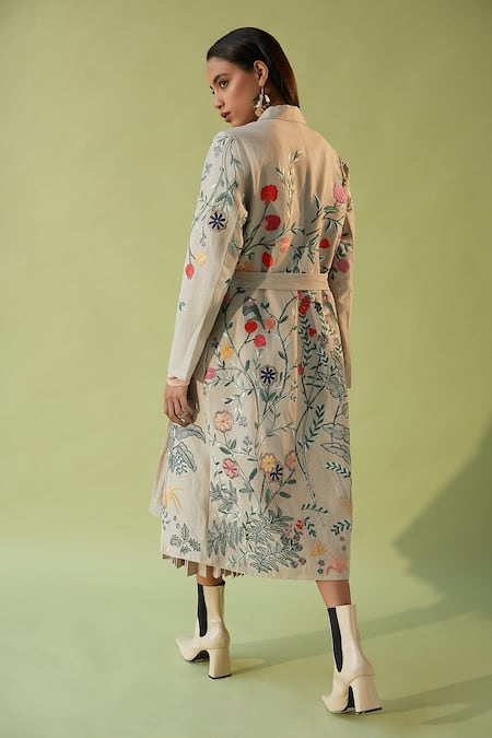 Shop_Betrue_Beige Linen Embroidery Retro Floral Trench Coat _at_Aza_Fashions