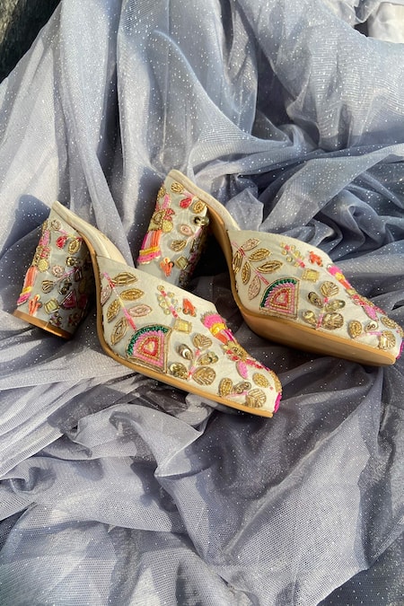 Shop SCHON ZAPATO White Embroidery, Sequins, Beads Delilah Embellished Block Heels at Aza Fashions Shop_SCHON ZAPATO_White Embroidery, Sequins, Beads Delilah Embellished Block Heels _at_Aza_Fashions