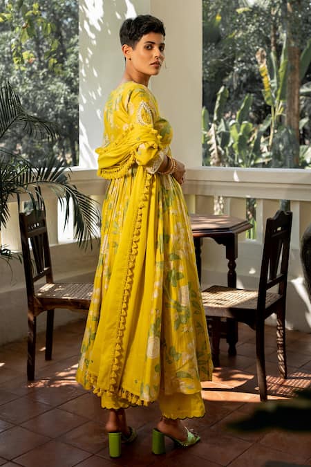 Shop Paulmi And Harsh Yellow Chanderi Silk, Cotton Cut Work, Garden Of Bloom Pattern Anarkali Set at Aza Fashions Shop_Paulmi And Harsh_Yellow Chanderi Silk, Cotton Cut Work, Garden Of Bloom Pattern Anarkali Set _at_Aza_Fashions