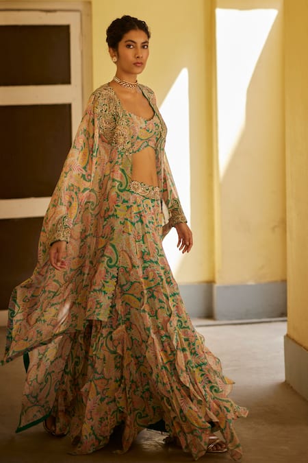 Mrunalini Rao_Green Georgette Embroidery Sweetheart Neck Vintage Print Cape Skirt Set _Online_at_Aza_Fashions