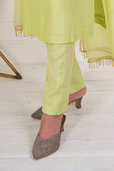 Buy Geetika Jain Green Chanderi, Viscose, Organza Sequins, Cut 3d Flower Embroidered Kurta Set Online at Aza Fashions Buy_Geetika Jain_Green Chanderi, Viscose, Organza Sequins, Cut 3d Flower Embroidered Kurta Set_Online_at_Aza_Fashions