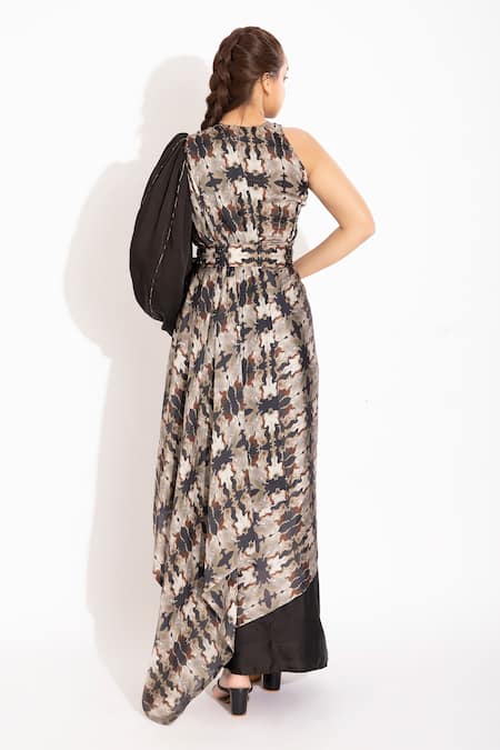 Shop Studio Surbhi Blue Georgette, Satin Cut Work Round Abstract Illusion Print Pre-stitched Saree at Aza Fashions Shop_Studio Surbhi_Blue Georgette, Satin Cut Work Round Abstract Illusion Print Pre-stitched Saree _at_Aza_Fashions