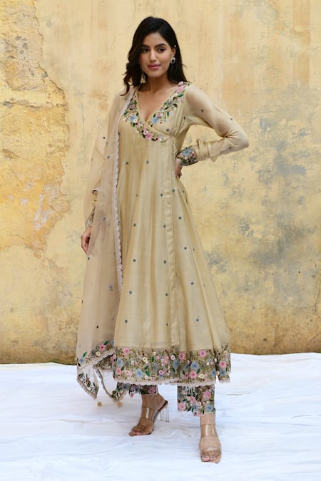 Shop_Label Niti Bothra_Ivory Silk Embroidery V-neck Floral Angarkha Anarkali Set _at_Aza_Fashions