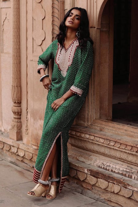 Avacara Printed Butti Kaftan 