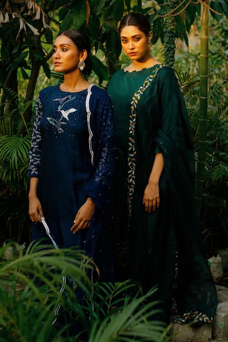 Buy_Label Shristi Chetani_Blue Organza, Dola Silk Round Hand Embroidered Kurta Set _Online_at_Aza_Fashions