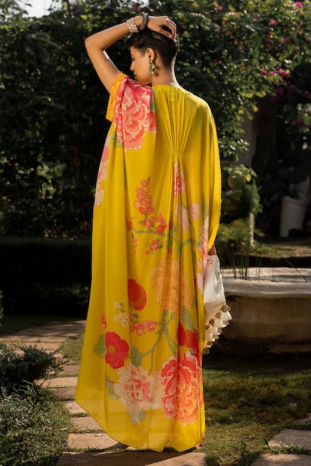 Paulmi And Harsh Refreshing Floral Pattern Kaftan 