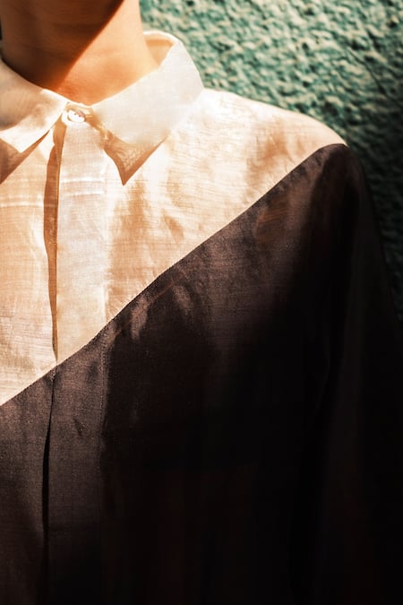 Shop Urvashi Kaur White Chanderi Cotton, Silk Collared Opaco Color Block Shirt at Aza Fashions Shop_Urvashi Kaur_White Chanderi Cotton, Silk Collared Opaco Color Block Shirt _at_Aza_Fashions