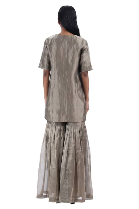 Akaaro Silk Kurta Set With Stripe Woven Dupatta 