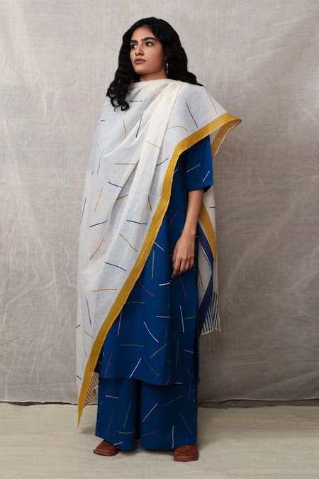 Shop Banana Labs Blue Cotton Sprinkle Round Neck Print Straight Fit Kurta Set at Aza Fashions Shop_Banana Labs_Blue Cotton Sprinkle Round Neck Print Straight Fit Kurta Set _at_Aza_Fashions