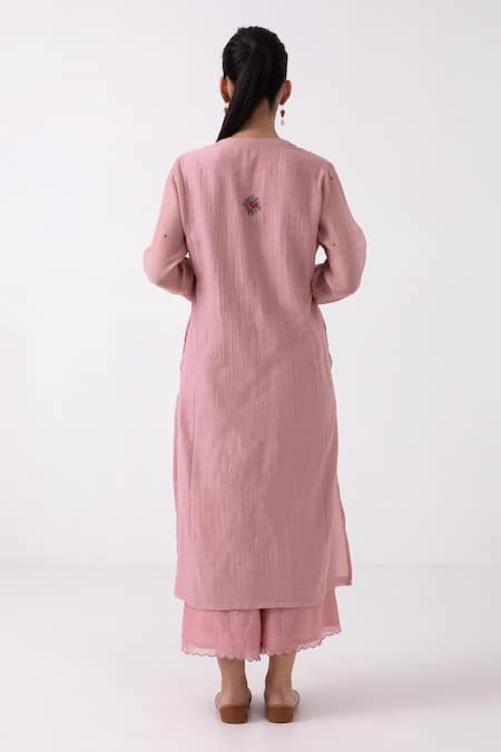 Shop Label Shreya Sharma Pink Chanderi Embroidery V-neck Panelled Kurta Set at Aza Fashions Shop_Label Shreya Sharma_Pink Chanderi Embroidery V-neck Panelled Kurta Set _at_Aza_Fashions