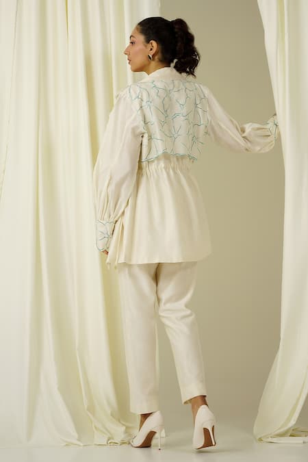 Shop Sakshi Khetterpal Ivory Chanderi Embroidery Sweetheart Neck Trench Pant Set at Aza Fashions Shop_Sakshi Khetterpal_Ivory Chanderi Embroidery Sweetheart Neck Trench Pant Set _at_Aza_Fashions