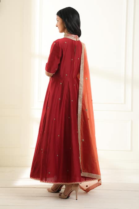 Shop Omana By Ranjana Bothra Red Chanderi, Organza Pearls, Sequins, Mastaani Resham Embroidered Anarkali Set at Aza Fashions Shop_Omana By Ranjana Bothra_Red Chanderi, Organza Pearls, Sequins, Mastaani Resham Embroidered Anarkali Set _at_Aza_Fashions
