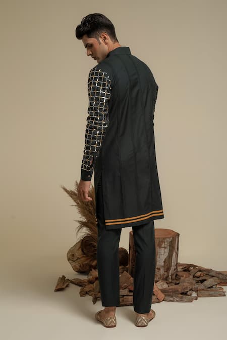 Shop Abkasa Green Terry Rayon Hand Embroidered Metallic Geometric Pattern Kurta Set at Aza Fashions Shop_Abkasa_Green Terry Rayon Hand Embroidered Metallic Geometric Pattern Kurta Set _at_Aza_Fashions