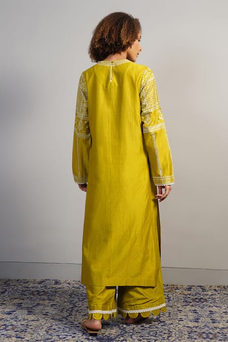 Shop Samant Chauhan Green Cotton Silk Embroidered Floral Round Aari Kurta And Pant Set at Aza Fashions Shop_Samant Chauhan_Green Cotton Silk Embroidered Floral Round Aari Kurta And Pant Set _at_Aza_Fashions