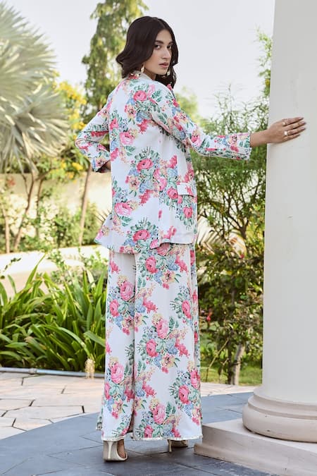 Shop Palak & Mehak White Crepe Metallic Thread, Lisa Blossom Print Blazer Flared Pant Set at Aza Fashions Shop_Palak & Mehak_White Crepe Metallic Thread, Lisa Blossom Print Blazer Flared Pant Set _at_Aza_Fashions