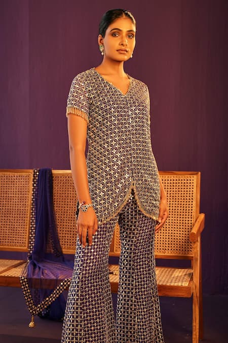 Evra By Nikita Zari Embroidered Kurta & Pant Set 