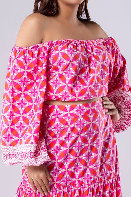 Tangerine Tiger Geometric Pattern Off Shoulder Top 